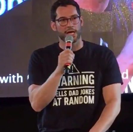 Tom-Ellis-Lucifer-https://twitter.com/CarolineRaby/status/1128607340037660672