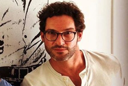 Tom Ellis-Lucifer-https://www.instagram.com/p/B1sLnO0Bv6t/