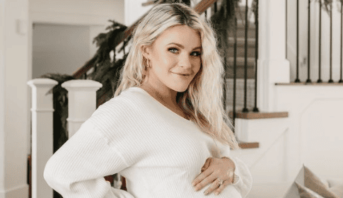Witney Carson Announces Baby Son’s Name, Shares Birth Details