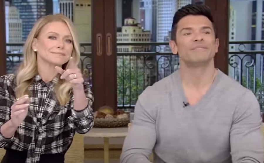 Kelly Ripa - Mark Consuelos - Live with Kelly, YouTube