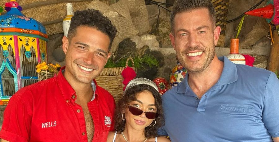 'BIP' Wells Adams, Sarah Hyland, and Jesse Palmer/Credit: Instagram