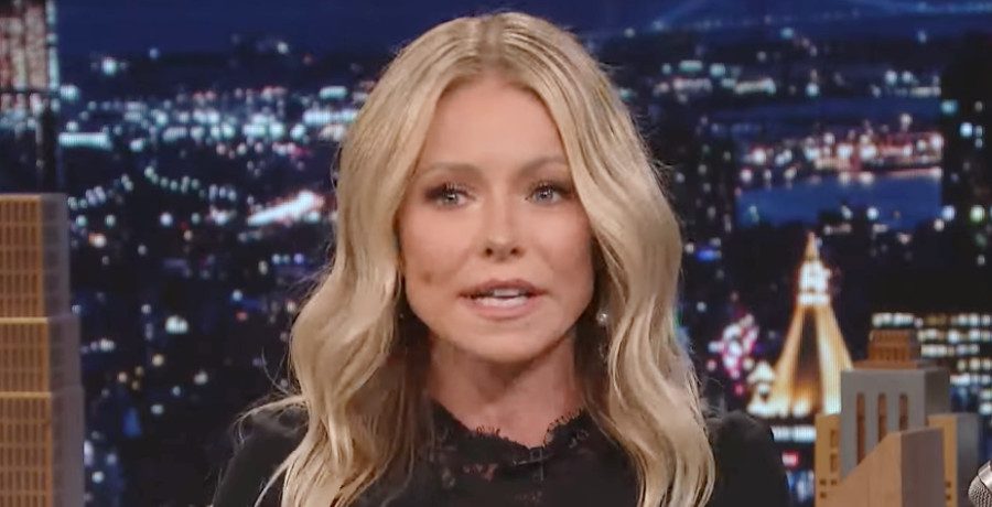 Kelly Ripa/Credit: YouTube