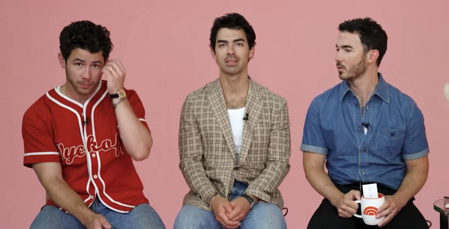 Nick, Joe, Kevin Jonas- YouTube
