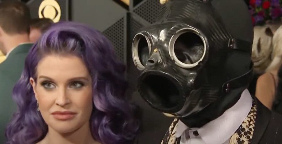 Kelly Osbourne and Slipknot's Sid Wilson/Credit: YouTube