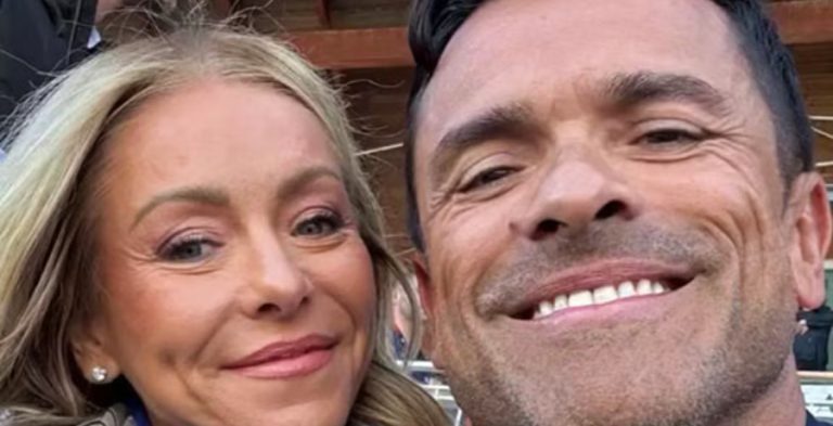 Kelly Ripa and Mark Consuelos/Credit: YouTube